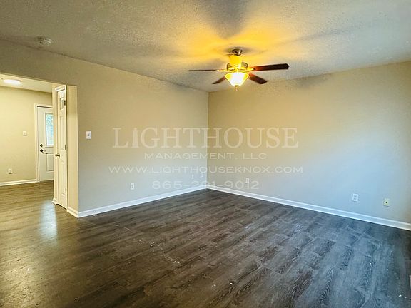 3rd image of 3907 White Cedar Way