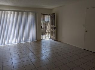 1047 E Villa St APT 2, Pasadena, CA 91106