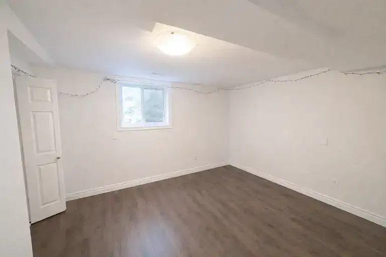 780 Mona Dr #2 — Photo 6