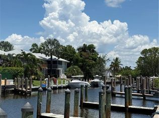 1523 Chesapeake AVE #B4, NAPLES, FL 34102