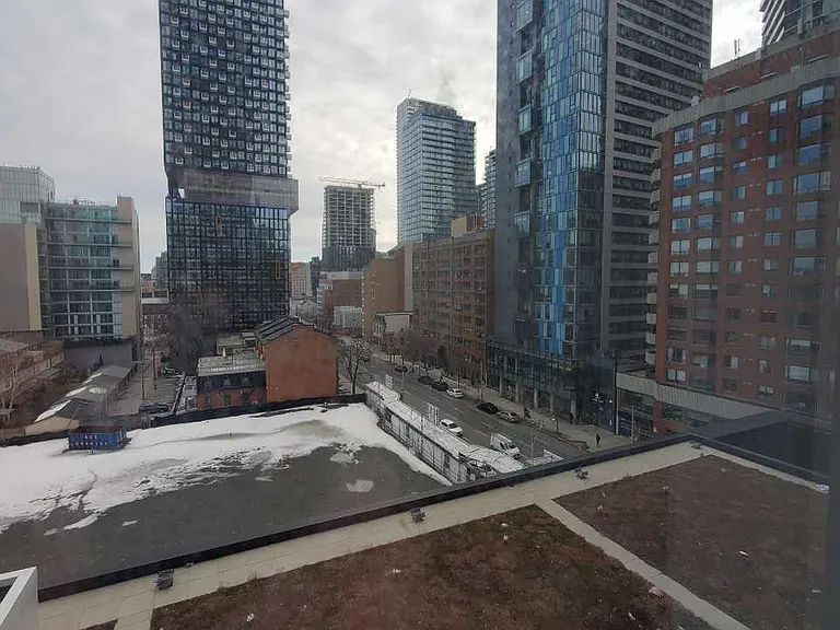 181 Dundas St E #607 — Photo 17