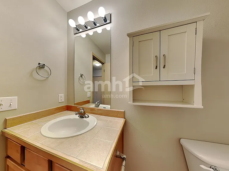 9523 187th St E — Photo 18