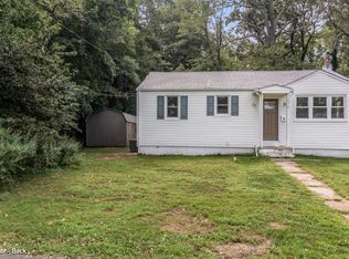 2326 Dixon Ave, Croydon, PA 19021