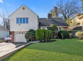 350 Arleigh Rd, Flushing, NY 11363