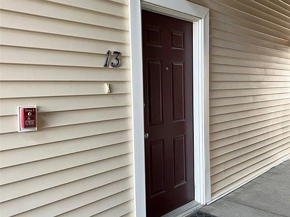 2nd image of 1835 SW White Birch Cir Unit 13