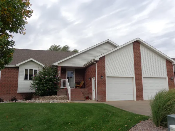 2607A Augusta Ln, Hays, KS 67601