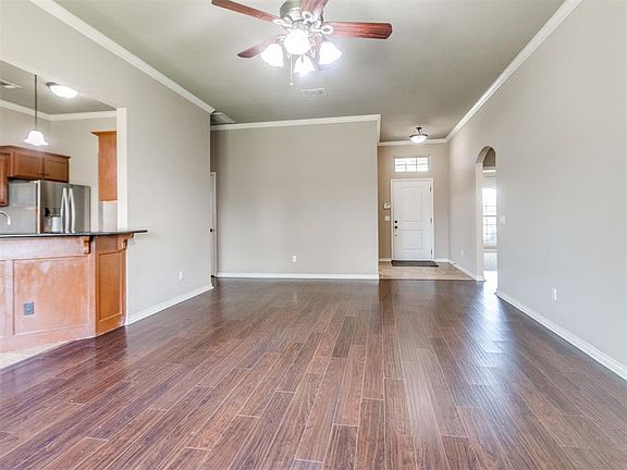 5th image of 1415 Spoonwood Dr
