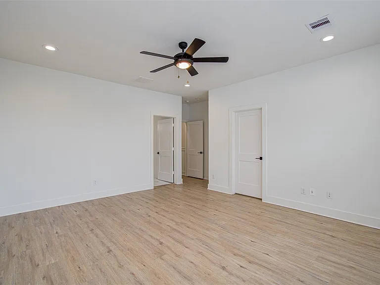 6420 Highland Pine Ln — Photo 18