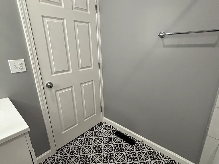 1263 Donald Ave — Photo 6