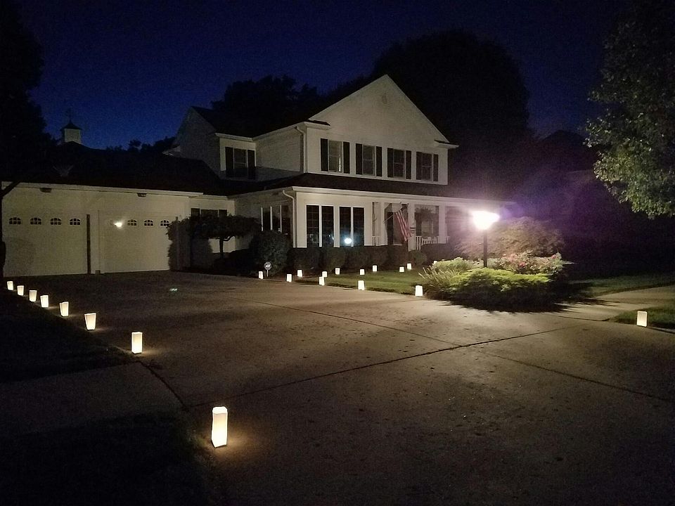 2nd image of 605 Danbury Dr