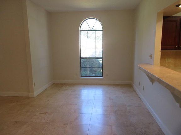 5th image of 804 Kell Aire Dr