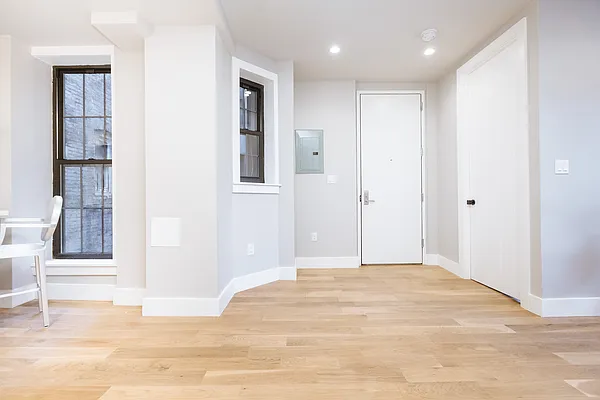 Rented by Nooklyn NYC LLC | media 23