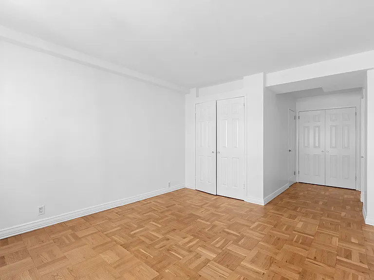 311 E 71st St #12F — Photo 7
