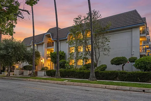 497 El Molino Ave #101 Photo 1