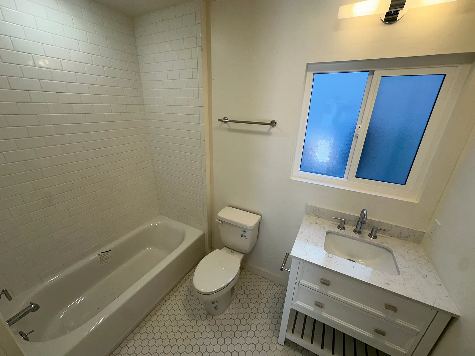 2 bed, $3,575 — Photo 1