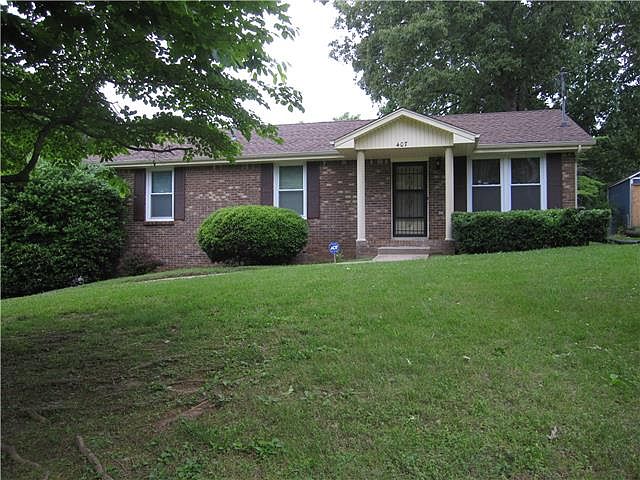 1st image of 407 Crabtree Cir