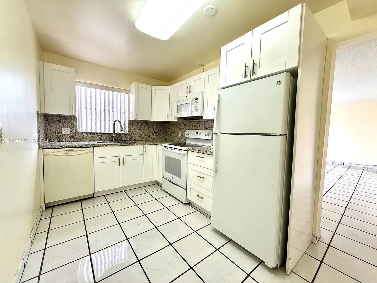 Kings Creek So Condo — Photo 2