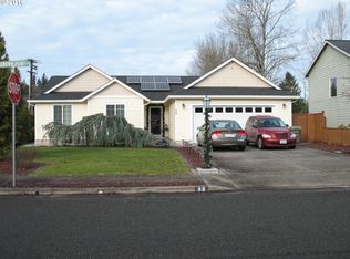 33 Crown Point Rd, Longview, WA 98632