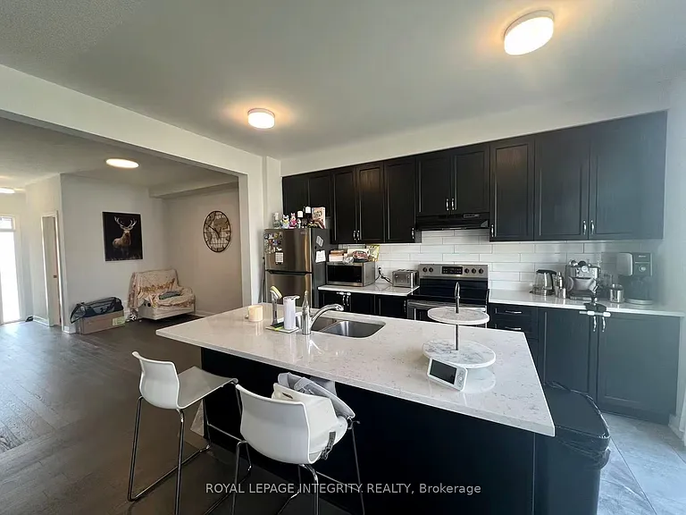 55 Kindred Row — Photo 11