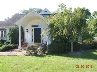 633 E Alquina Rd, Connersville, IN 47331