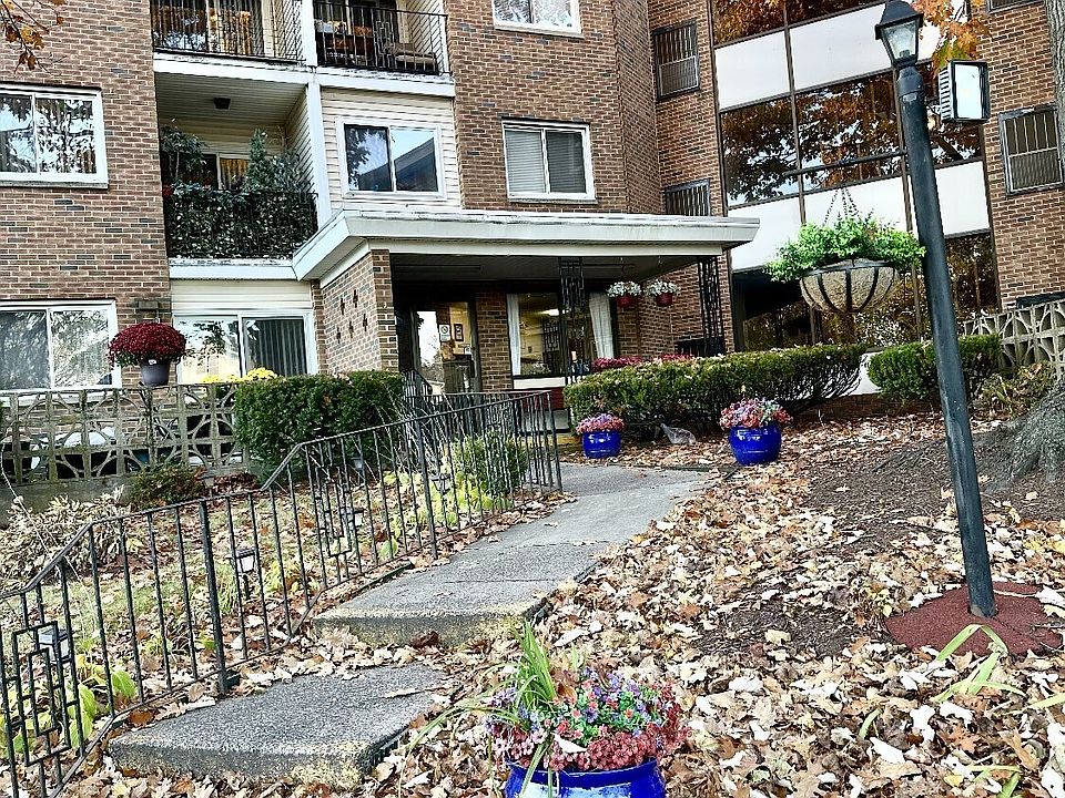1st image of 126 Biruta St #B16