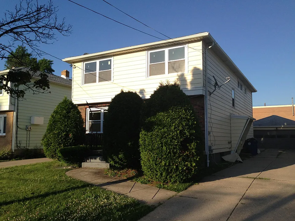415 Callodine Ave #2