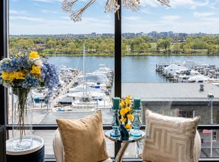 45 Sutton Sq SW Unit 601, Washington, DC 20024