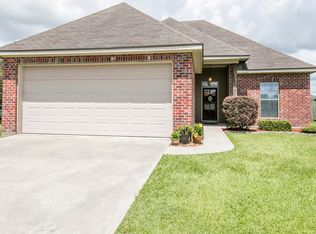 108 Peak Run, Youngsville, LA 70592