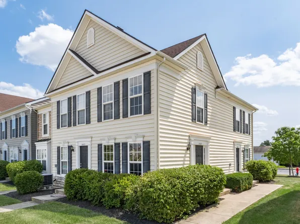 6403 Blue Knoll Dr, Canal Winchester, OH 43110