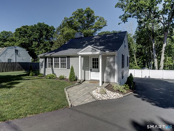 3rd image of 52 Whitney Road