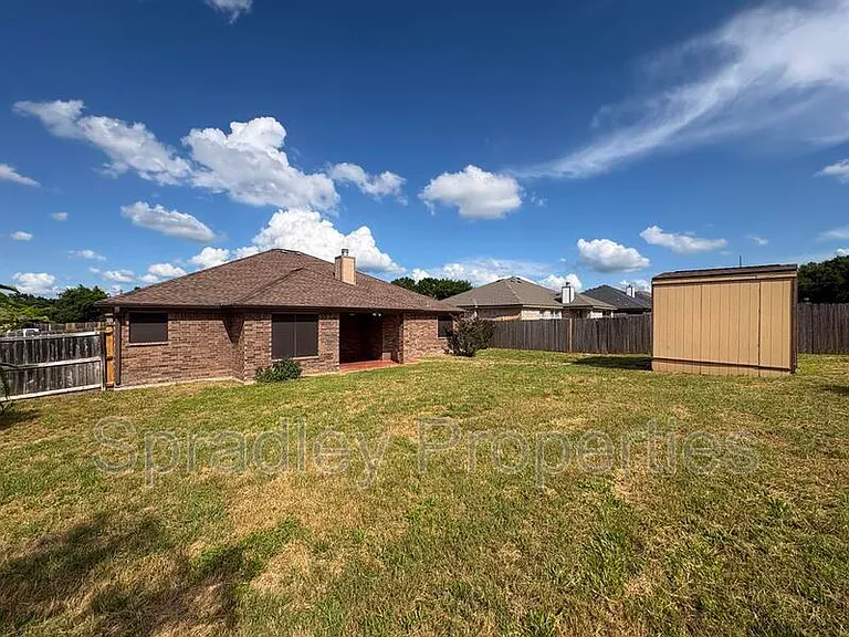 4905 Citrine Dr — Photo 18