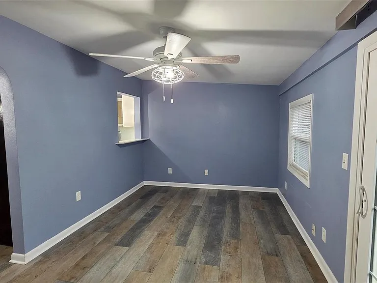 426 Tulip Dr — Photo 12