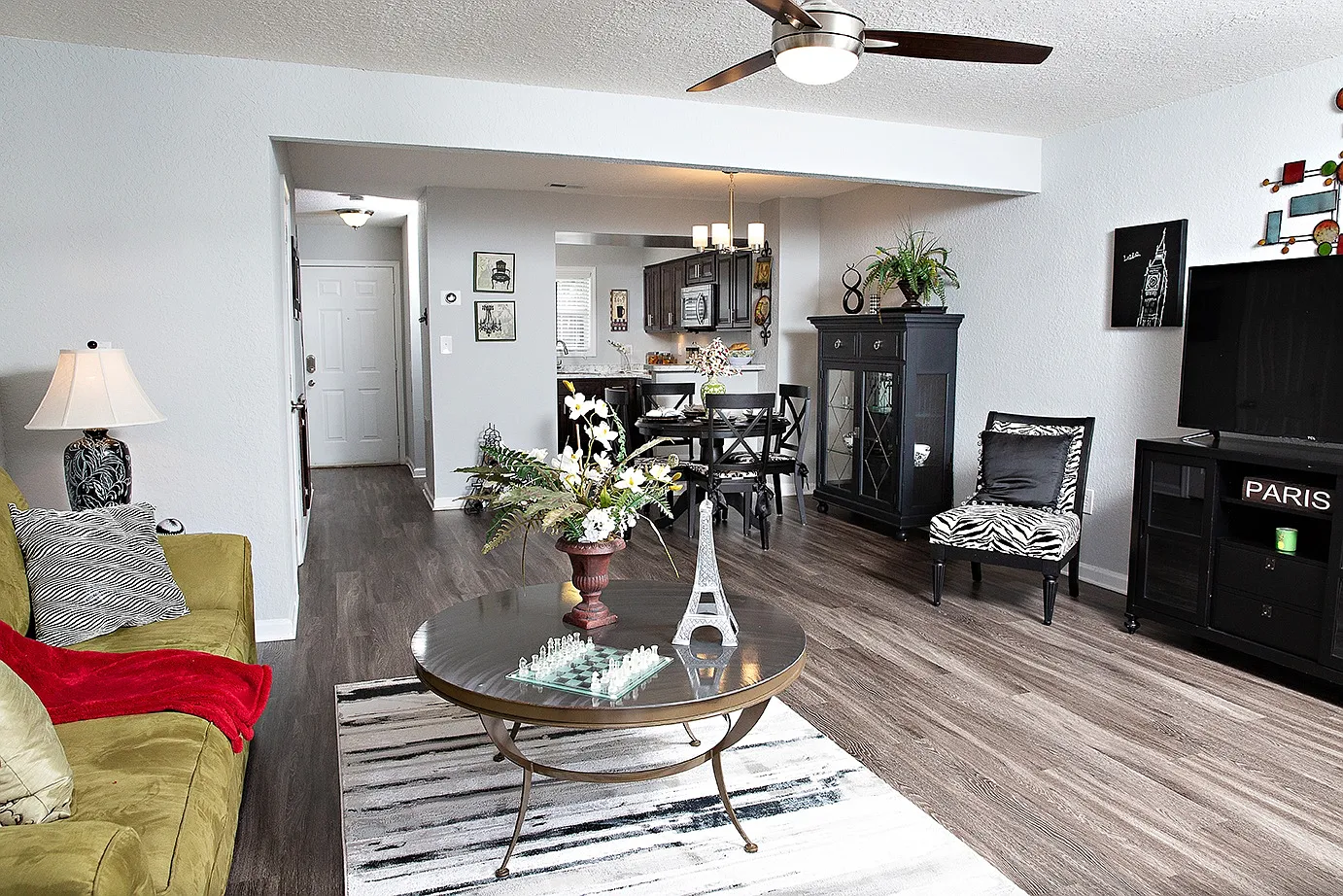 Talbert Woods Apartments and Townhomes — Photo 2