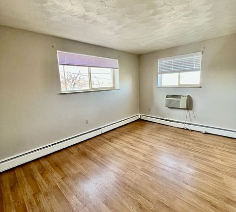 2nd image of 1393 Jamaica St APT 12