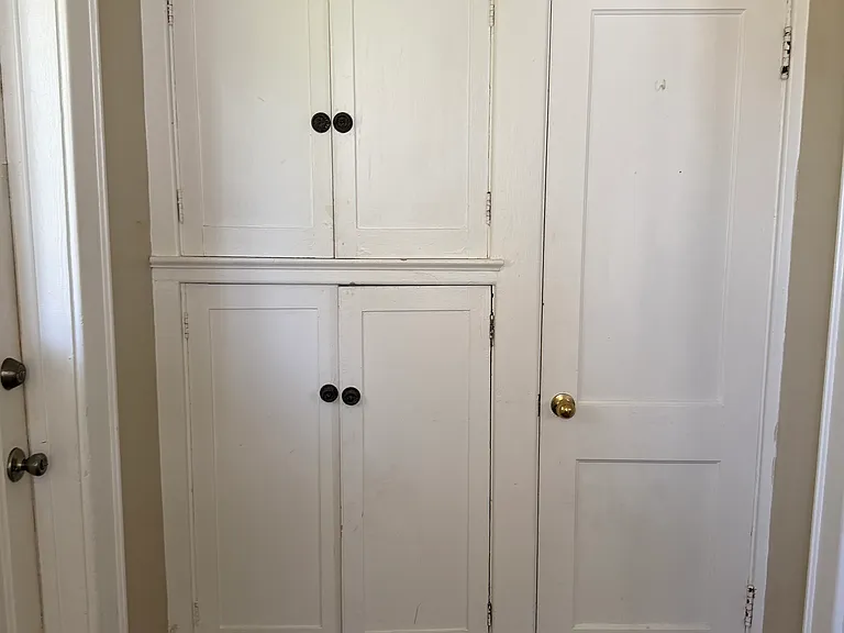small room off kitchen / breakfast nook with pantry