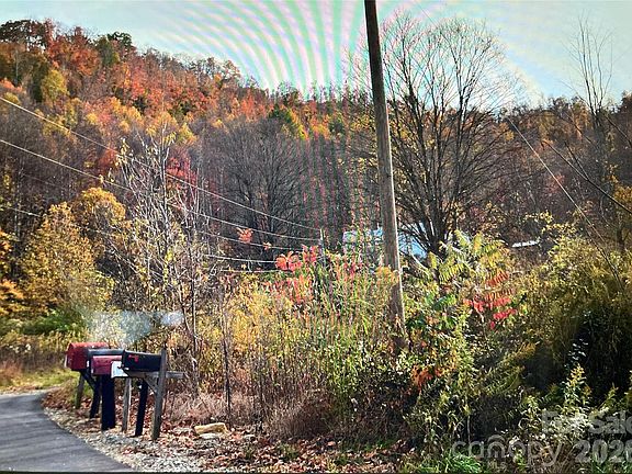 2nd image of Prices Creek Rd