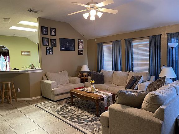 4th image of 24526 Tribeca Ln
