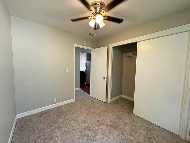 600 Seminole Rd — Photo 18