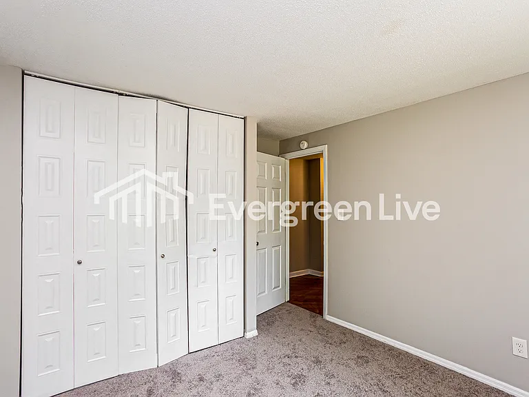 2122 Kingstree Cir — Photo 9