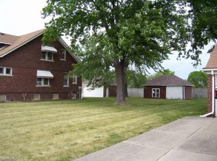 8087 Racine Rd, Warren, MI 48093