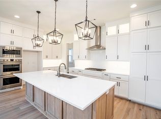 4802 S Fieldcrest Ter, Rogers, AR 72758