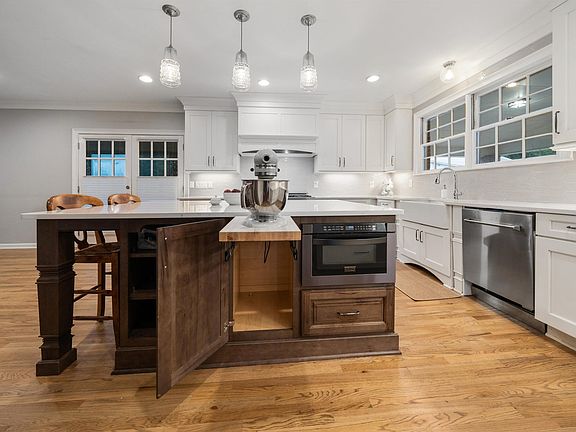 5th image of 501 Ashland Ave