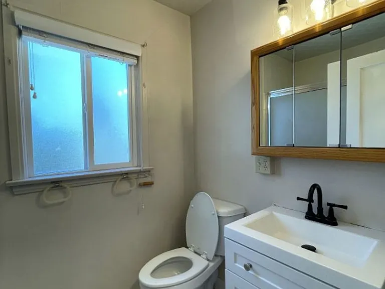 333 N 500 W — Photo 11