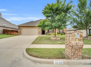 3234 Brighton Dr, Midlothian, TX 76065