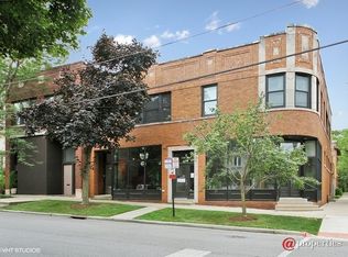 1326 Greenleaf St #2, Evanston, IL 60202