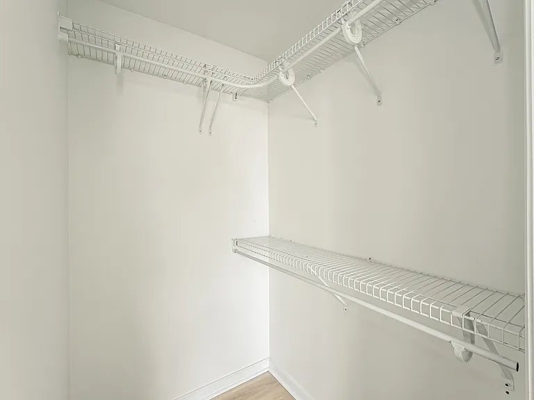 1429 New Haven Ct — Photo 35