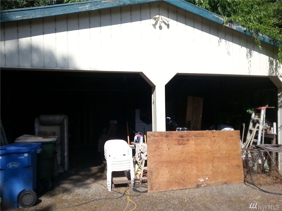 2nd image of 214 McLaughlin Rd