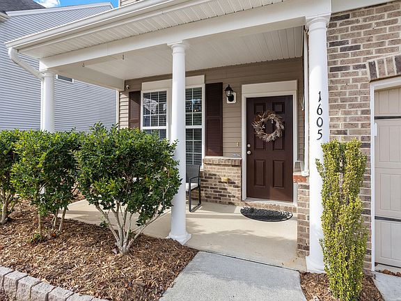 3rd image of 1605 Sunday Silence Dr