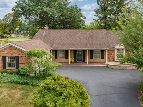 1408 Royal Saint George Dr, Naperville, IL 60563