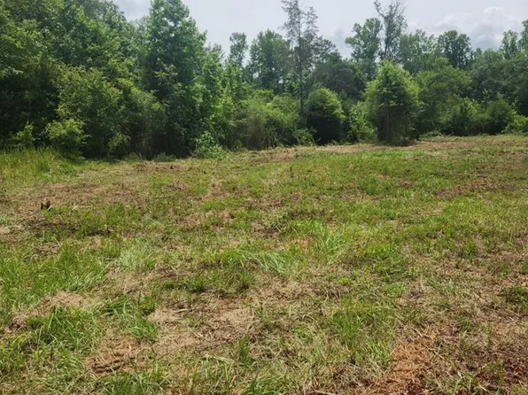 30 Carver Street Ext, Due West, SC 29639